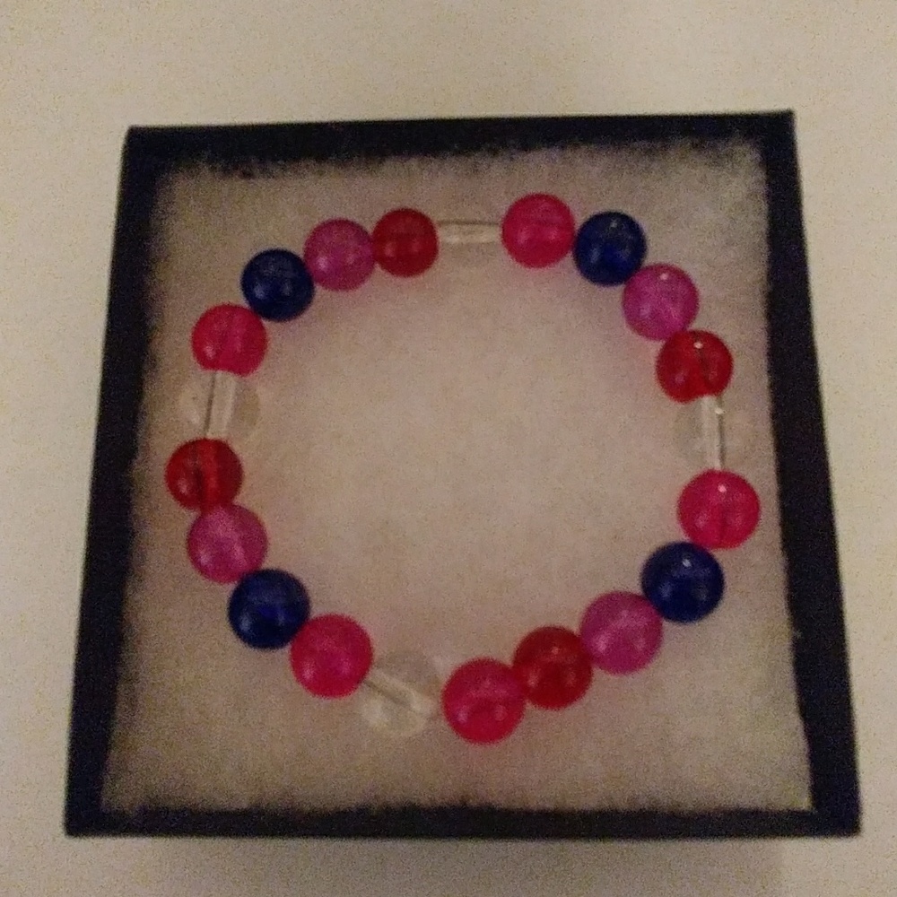 🔥CLEARANCE! Rainbow Crystal Bracelet - Picture 4 of 8